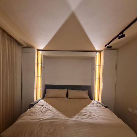 Adore - Modern Studio Тирана Экстерьер фото